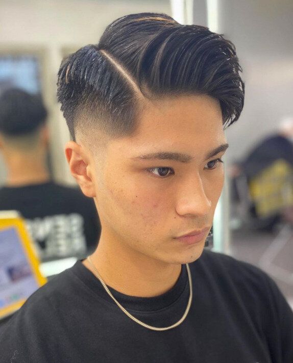 高校生の男の子に似合うヘアスタイル。女子ウケ抜群!男らしいカチ上げフェード