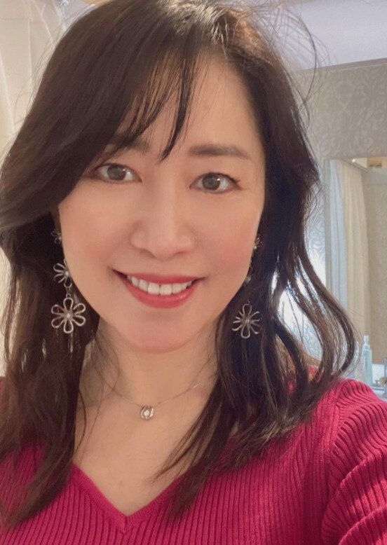 大人のボリュームアップが叶う!エレガントセミロング