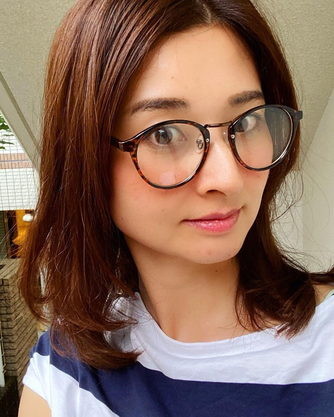 40代女性に人気のセミロング・ミディアムヘア!鎖骨レイヤーで動きのあるヘアスタイルに