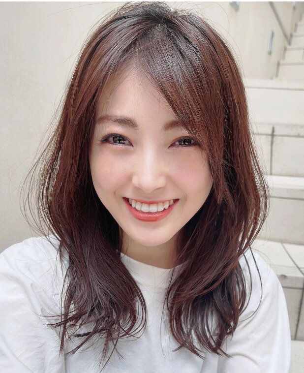 絶妙な質感がおしゃれ!スタイリッシュなセミロング