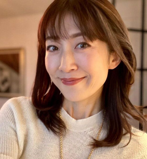 大人かわいい!ヘルシーなミディアムヘア