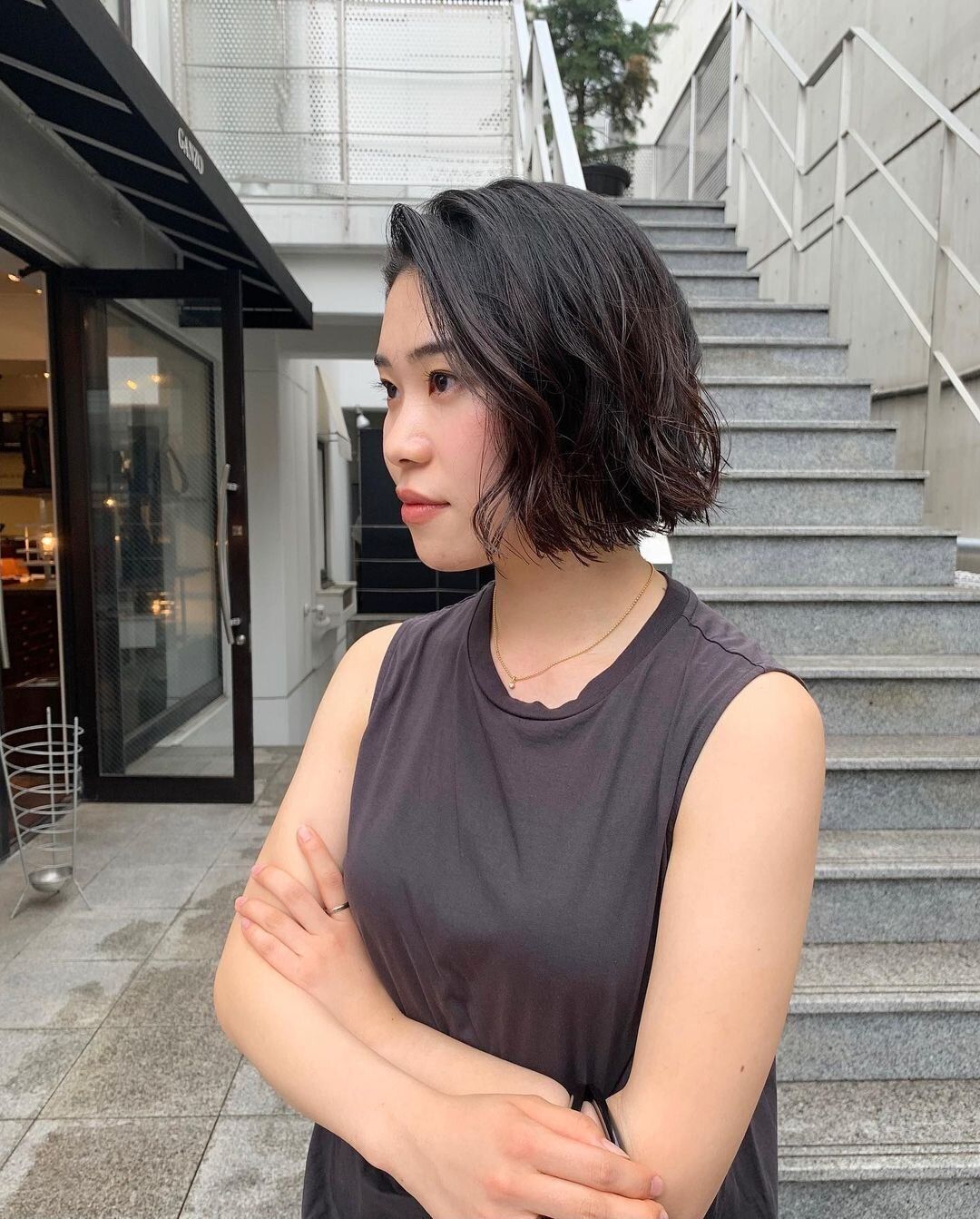 40代女性に似合うボブ!大人の切りっぱなしウェーブボブ