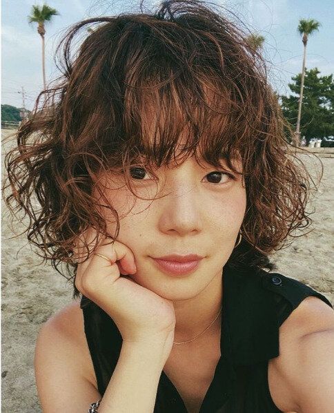 トップからしっかりウェーブ!大人のウルフボブ