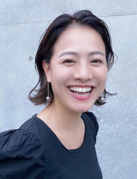 40代女性に似合うボブ。前髪オールバック風がおしゃれ!外ハネボブ