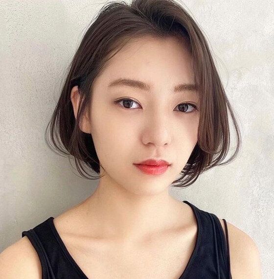 面長さんにおすすめ!小顔ショートボブ