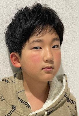 クリーンな印象!無造作ツーブロック