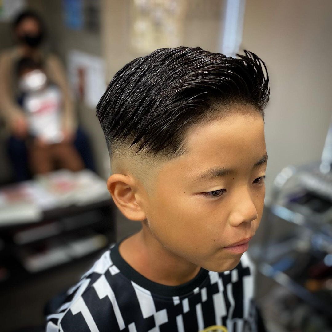 おしゃれ小学生男子の髪型・ヘアカタログ!グッと大人っぽくなるスキンフェード