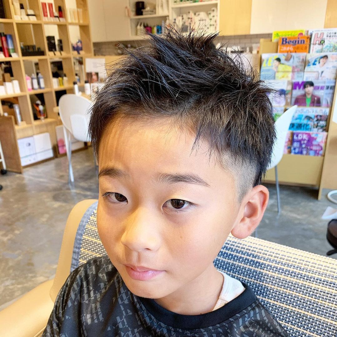 おしゃれ小学生男子の髪型・ヘアカタログ!ツーブロックモヒカンでさわやかイケメンに