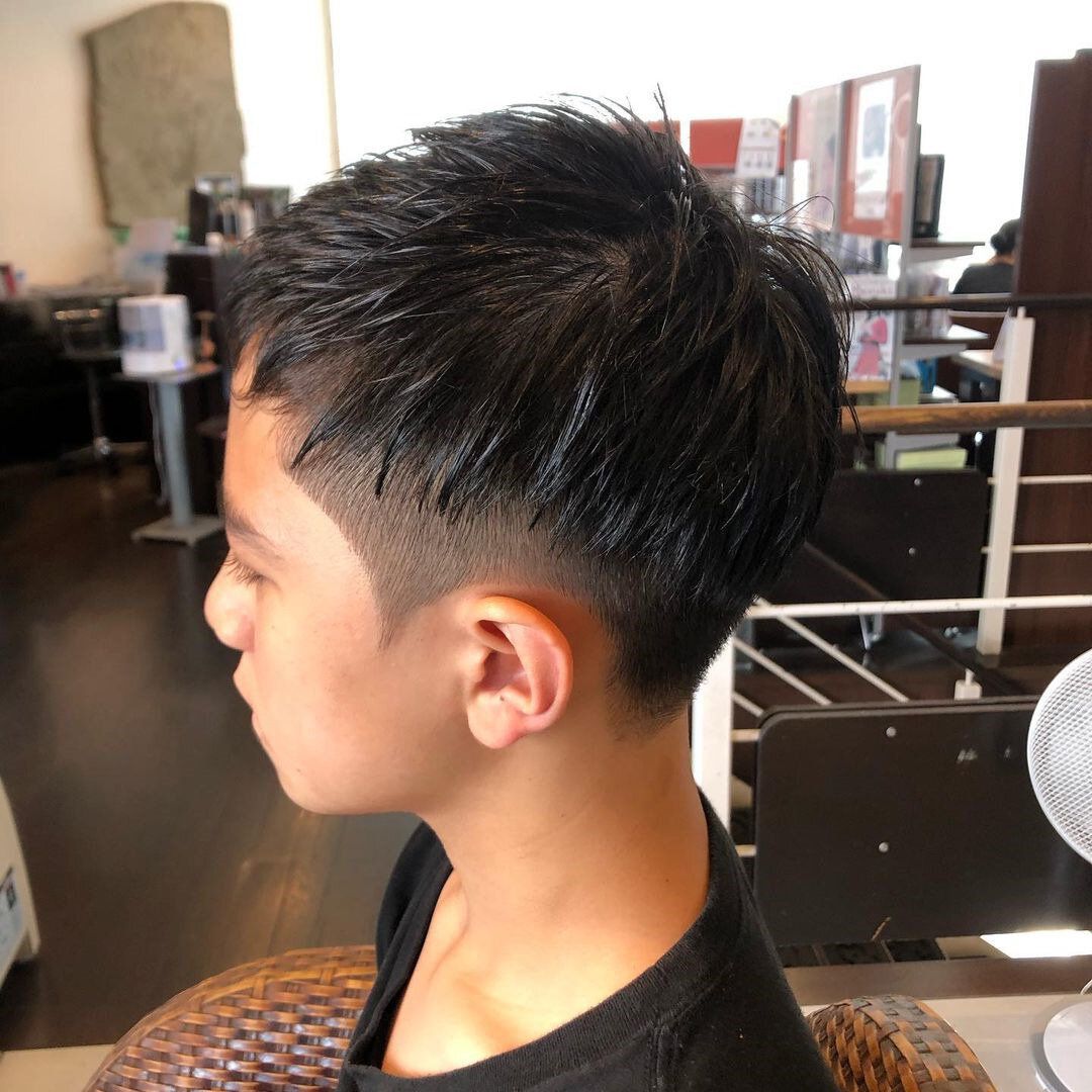 おしゃれ小学生男子の髪型・ヘアカタログ!横顔がさわやかなきっちりツーブロック