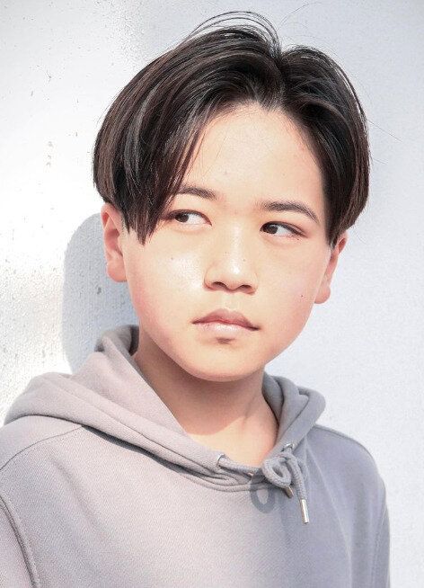 大人っぽくて新鮮!韓国風センターパート