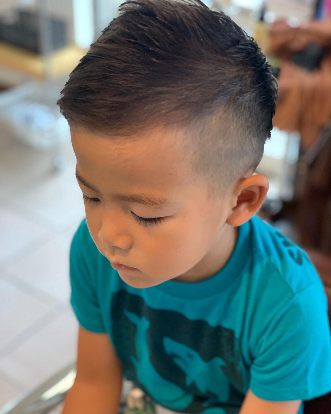 おしゃれ小学生男子の髪型・ヘアカタログ!おしゃれキッズのスパイキーモヒカン