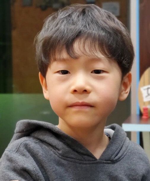 くるっとしたくせ毛がかわいい!ナチュラルショートヘア