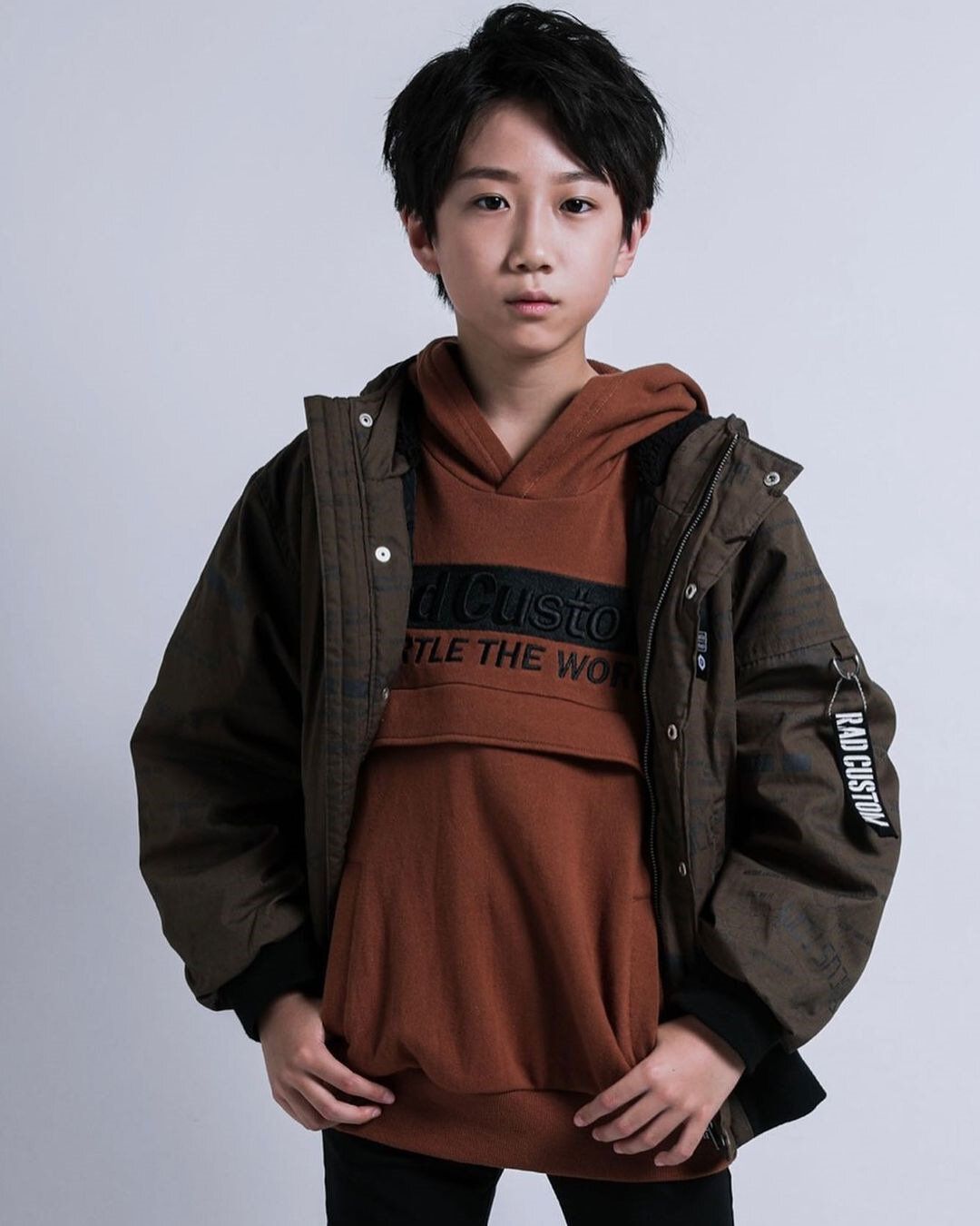 おしゃれ小学生男子の髪型・ヘアカタログ!横分けバングでさわやかおしゃれに