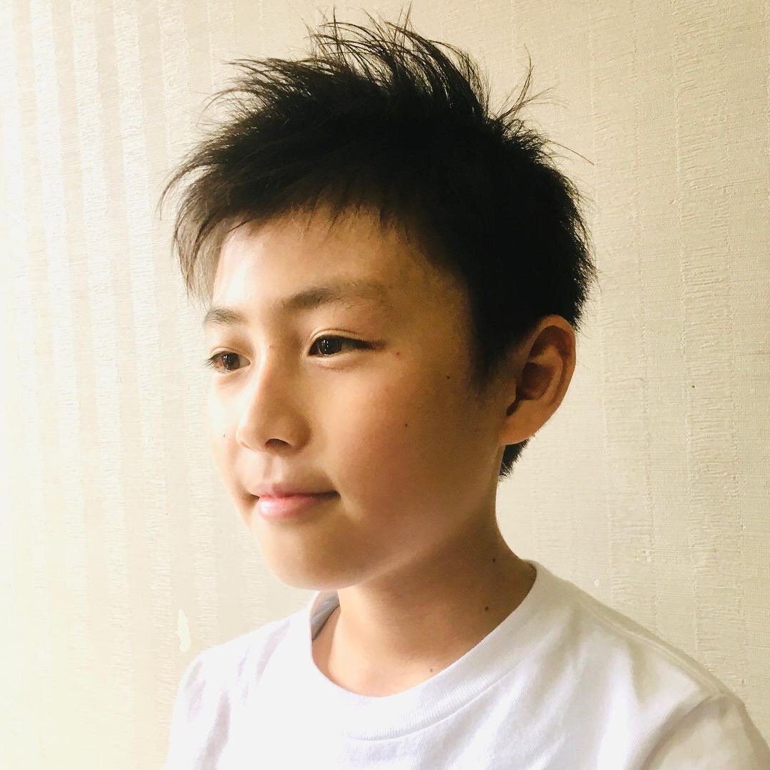 おしゃれ小学生男子の髪型・ヘアカタログ!ふんわりさわやかなボーイッシュヘア