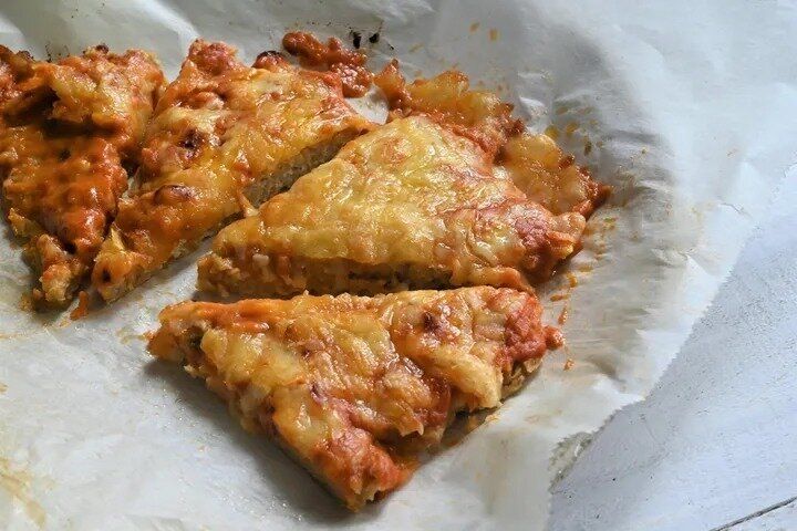 オートミールのトマトピザ