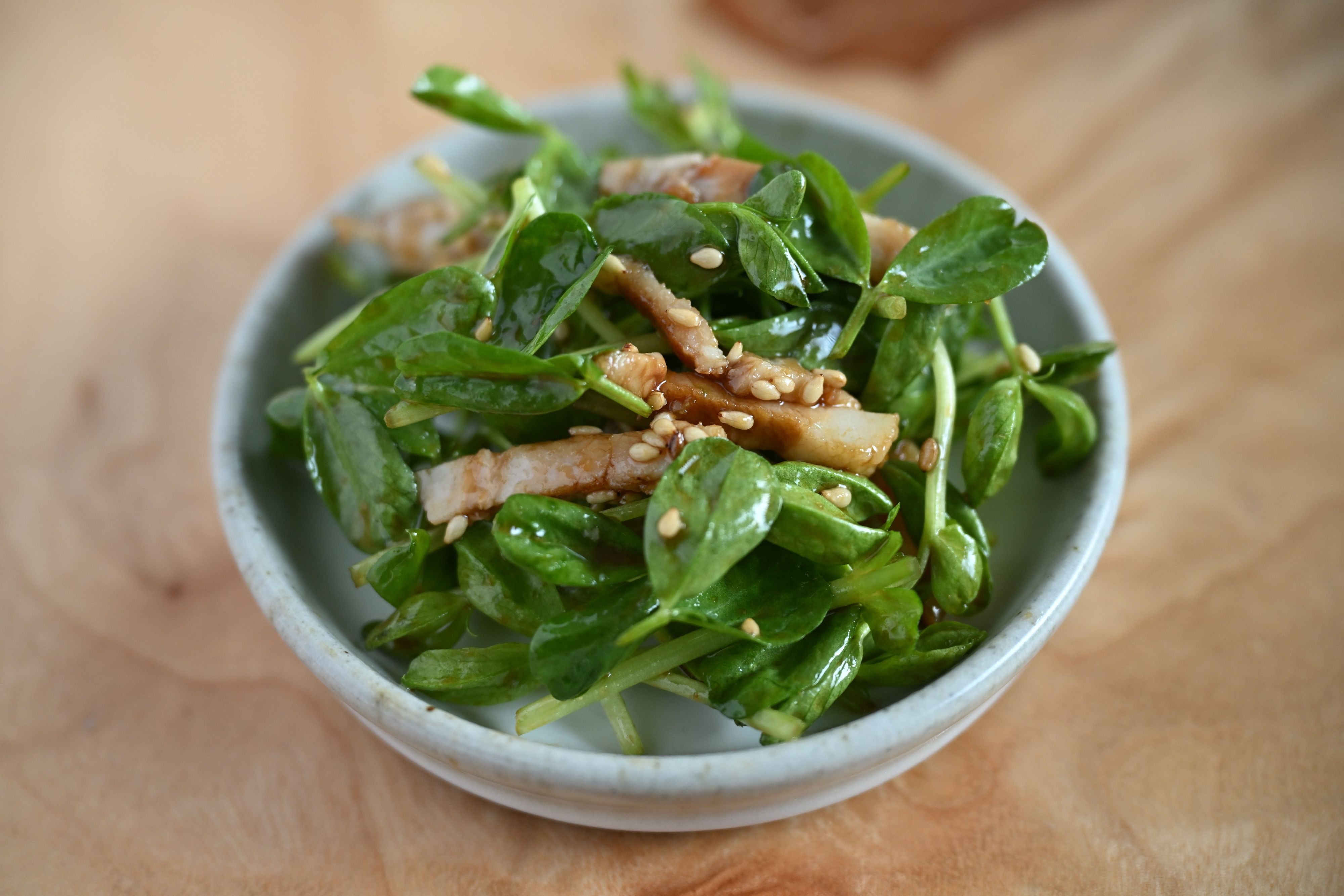 焼豚と豆苗のサラダ