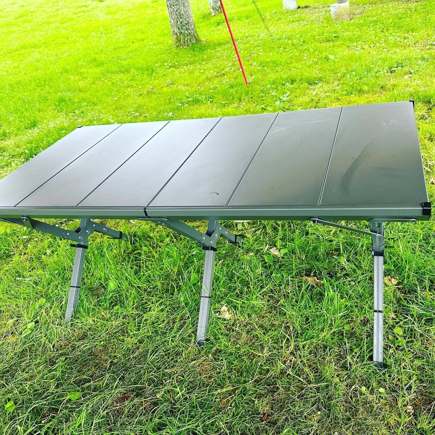 広々と使える!「耐熱アルミキャンピングテーブル」