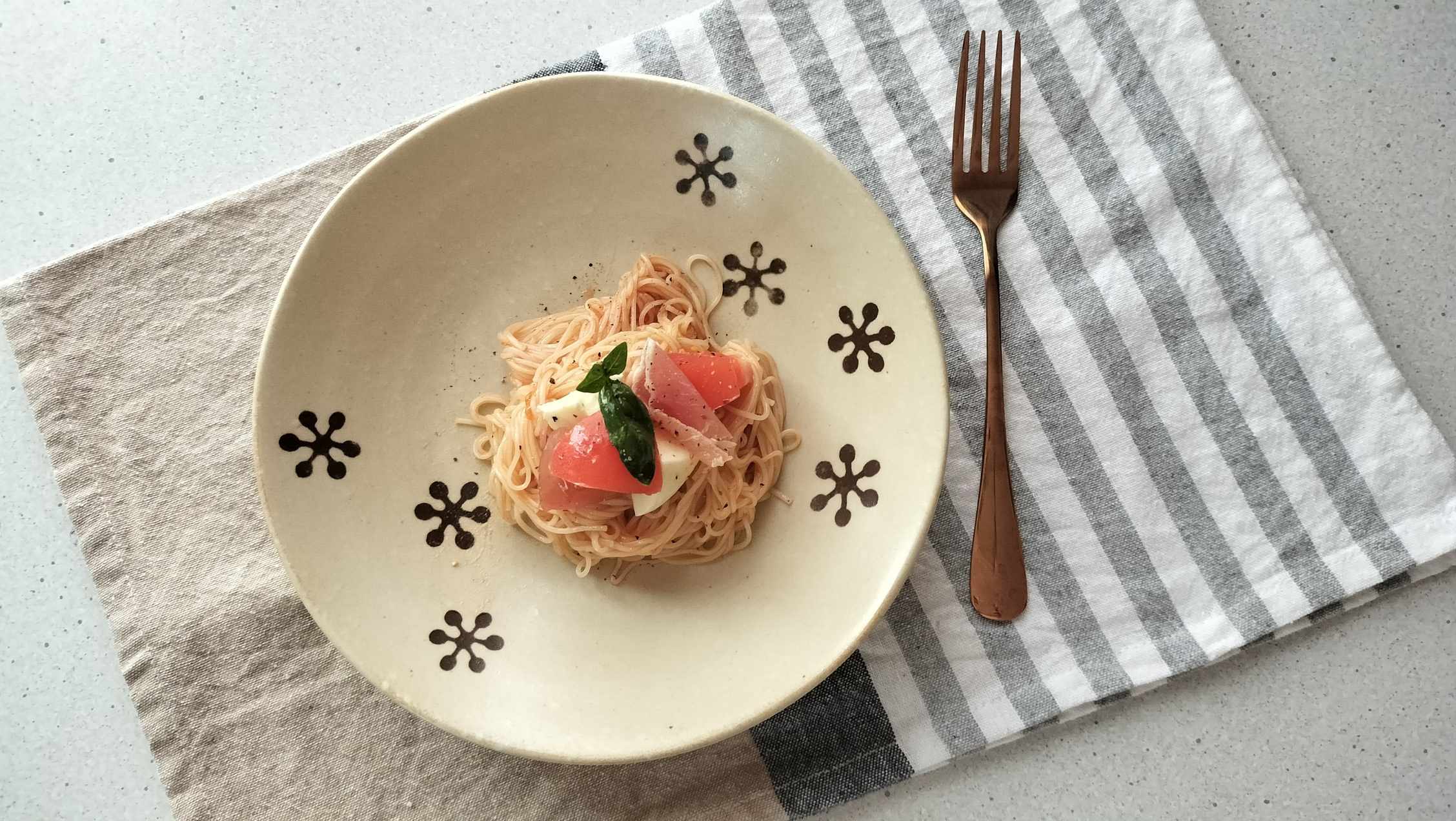 トマトソースのカッペリーニ風