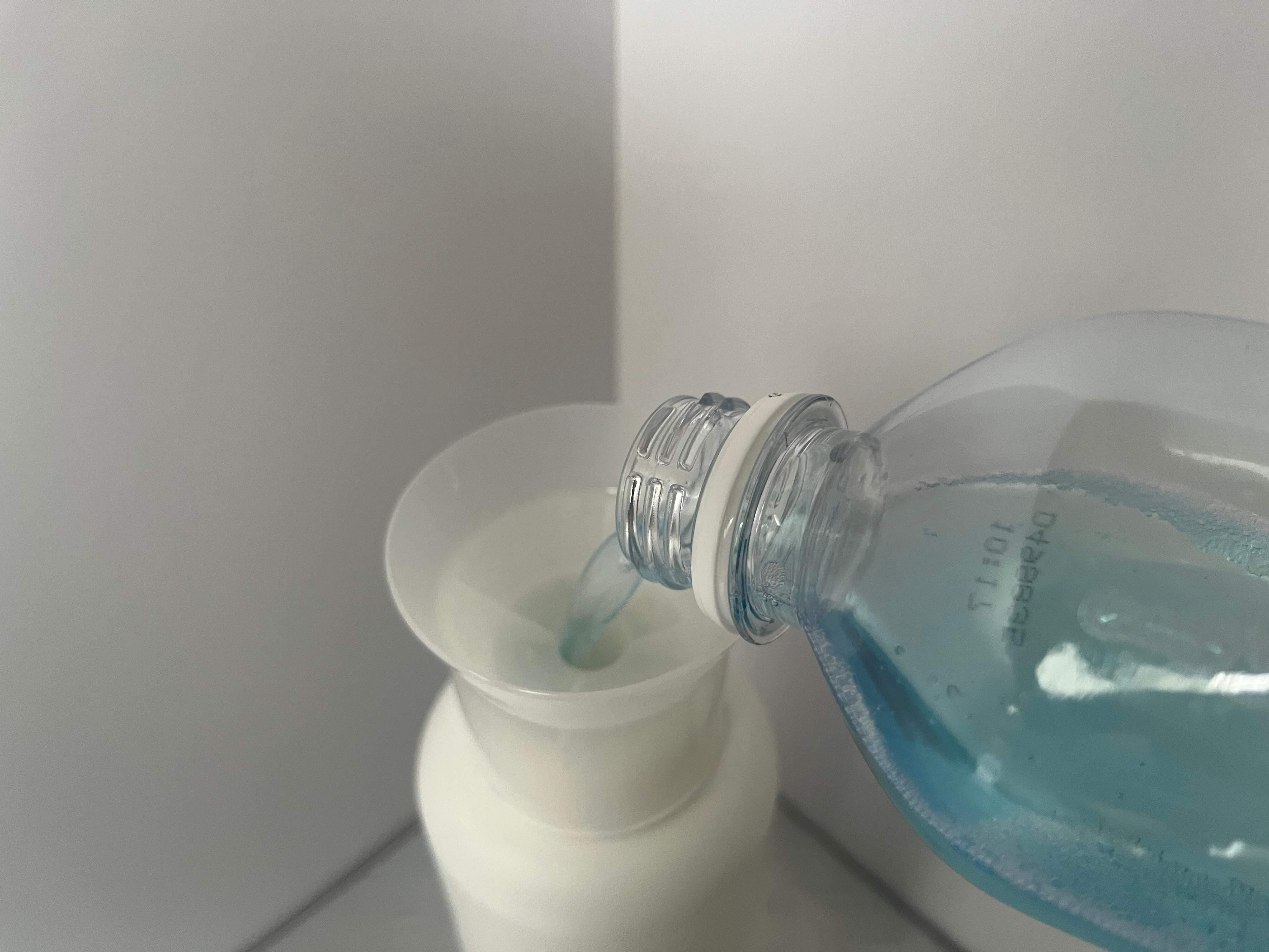 液体詰め替え画像