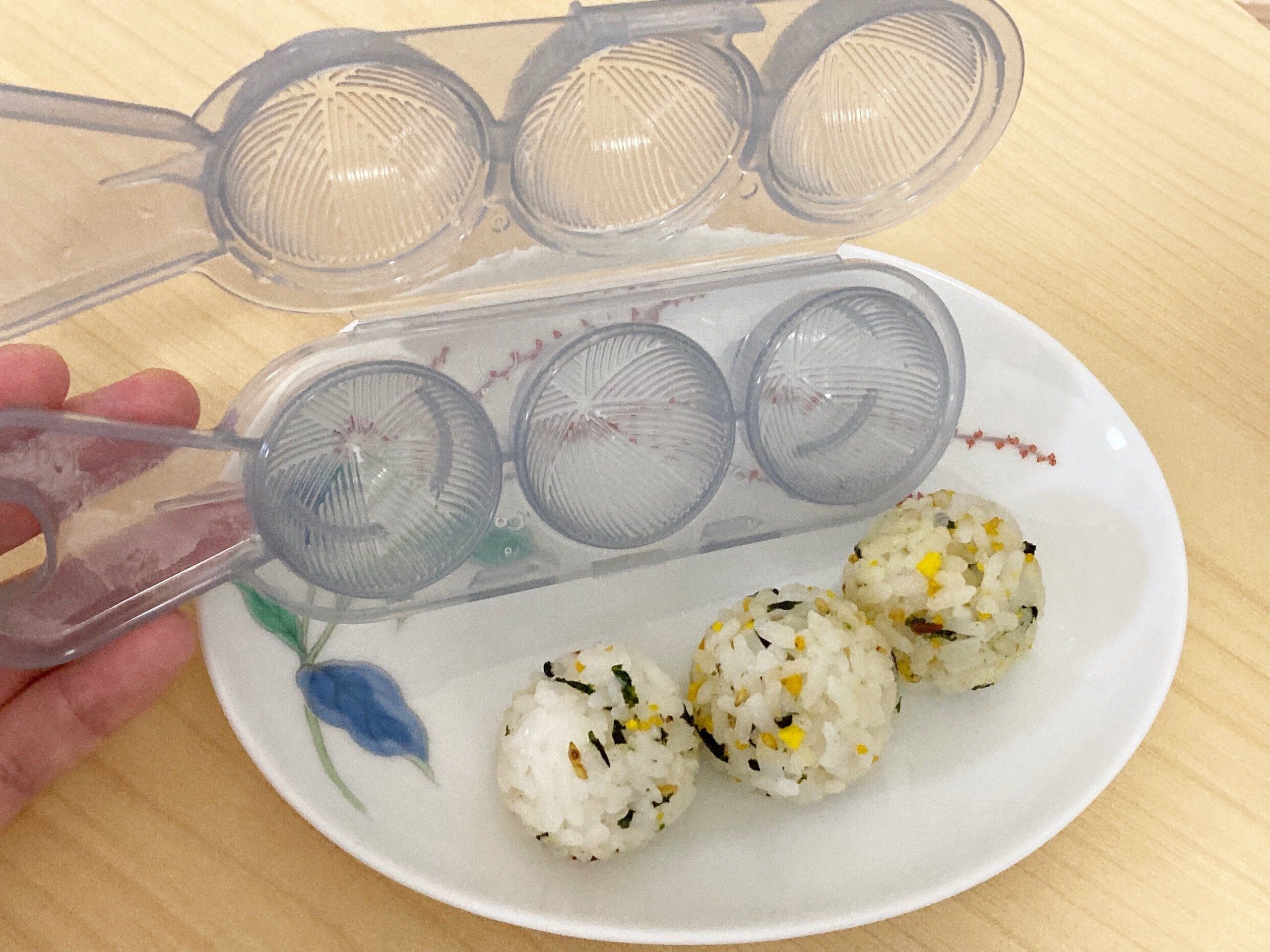 ダイソーまんまるおにぎりメーカー