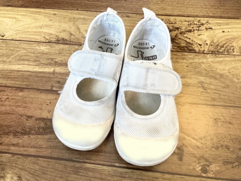 「上履き洗い」に使えるおすすめの洗剤12選！代用品として使えるものは？