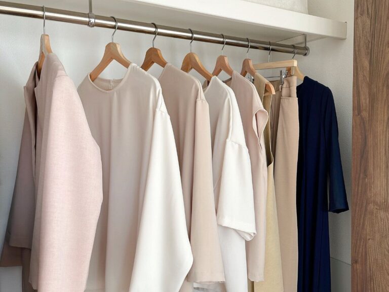 【ミニマリスト】100着からワンシーズン10着へ！服が多いと生じること3選