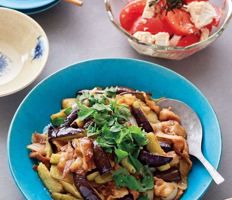 豚バラとなすのスタミナみそ炒め＆トマトとちぎり豆腐のサラダ