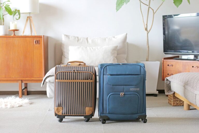 かさばる羽毛布団の収納にも使えるキャリーバッグ活用法