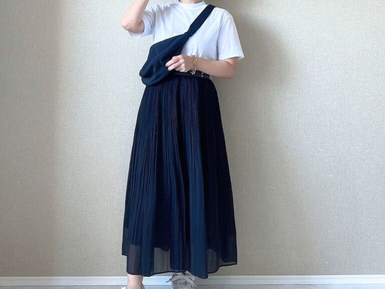 【ユニクロ】二度見するほど美しい！ウエストゴムでラクなのにきれい見えするスカート
