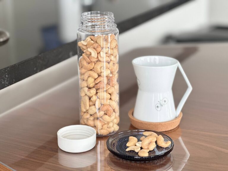 【無印良品】飲み物だけじゃない！ナッツ類などの保管にも便利なドリンクボトル