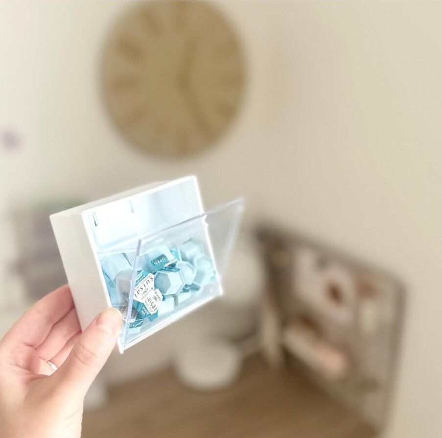 小物の整理に!「マグネットスイングケース」