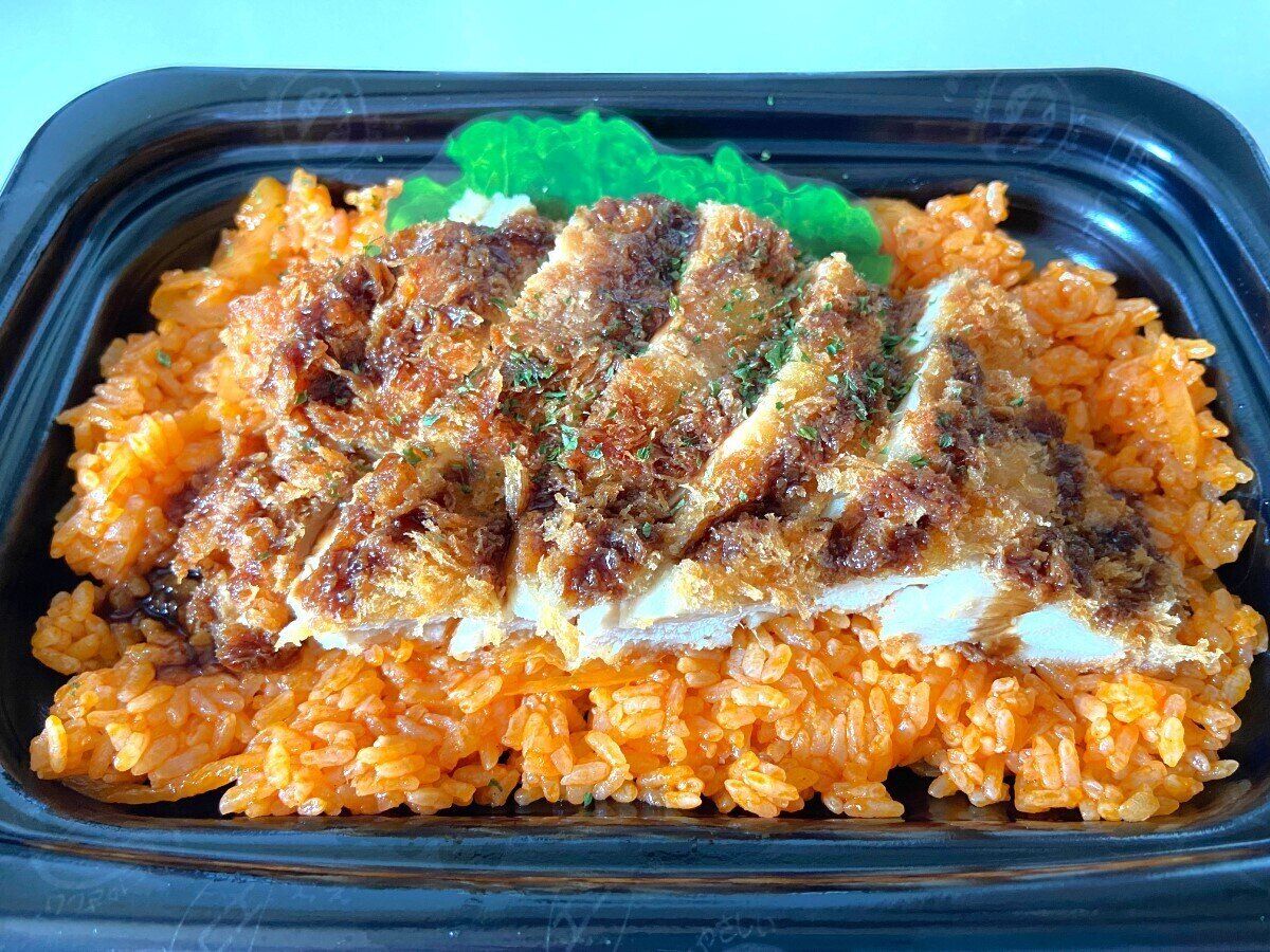 トマトチキンライス中身