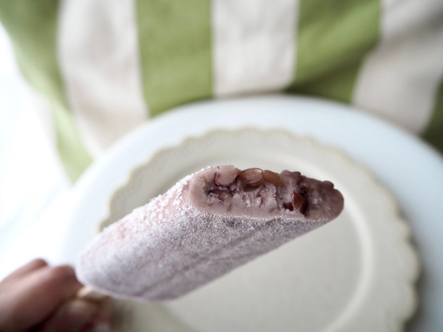 シャトレーゼ「和菓子アイス 十勝あずき」断面写真