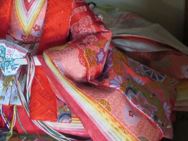 元古文教師が語る!『源氏物語』の姫君は十二単を着ていない