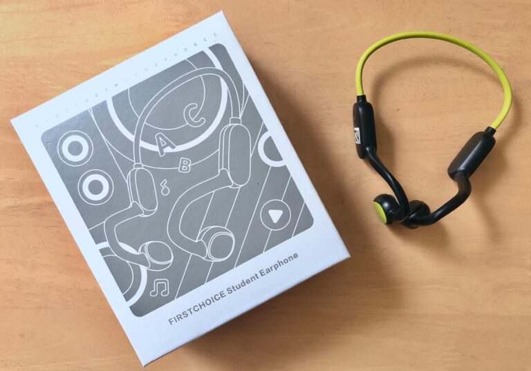 子育てママ必見！子連れ旅行・帰省前に買っておきたい「耳をふさがないイヤホン」