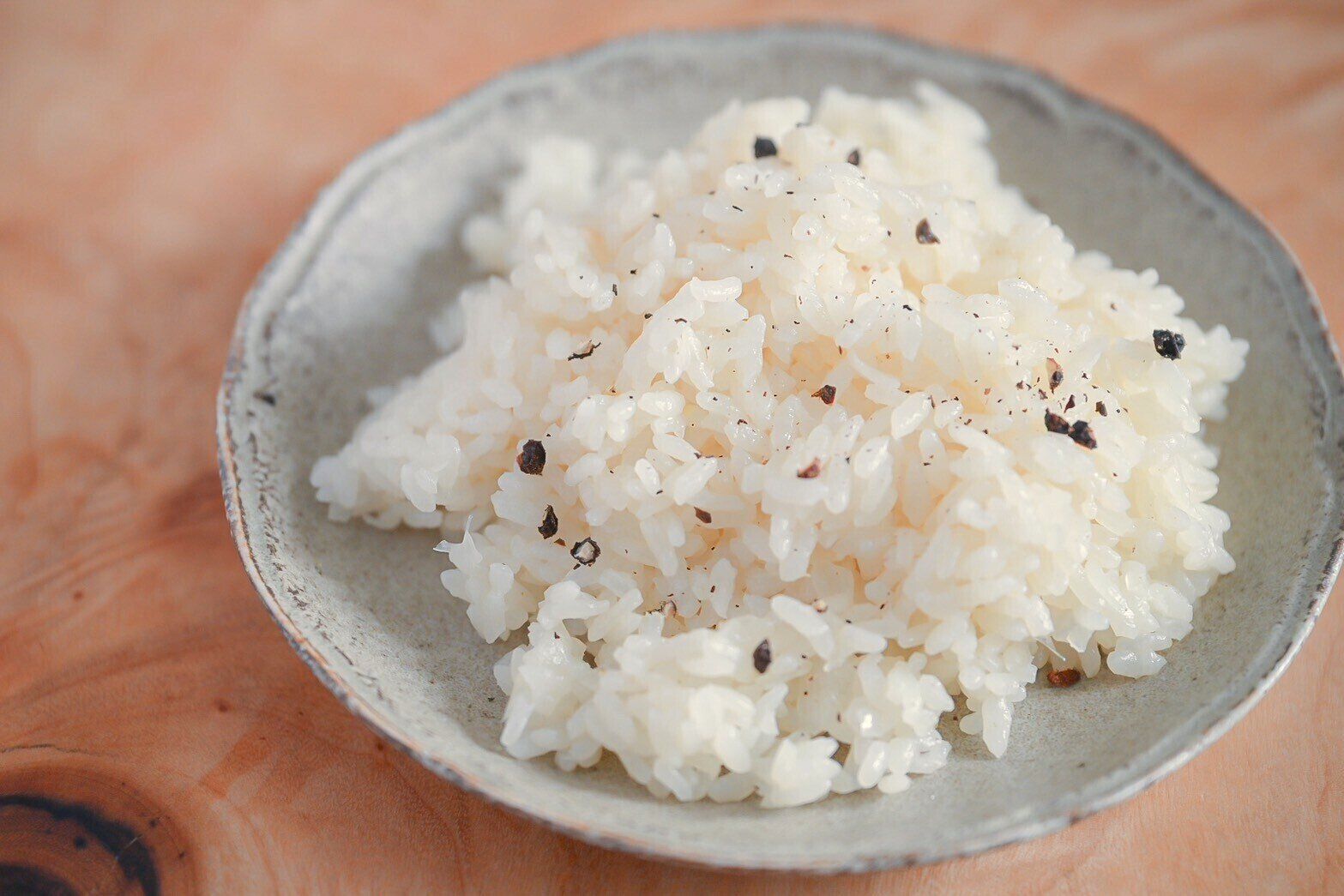 皿に盛られたトリュフごはん