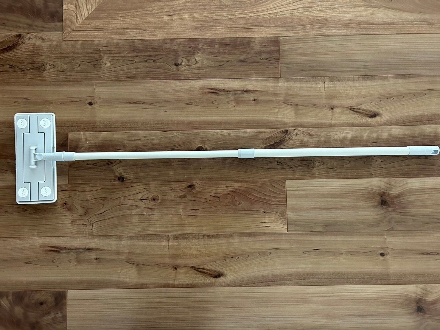 床掃除に最適！ダイソーの2WAY仕様のクリップ型モップ！