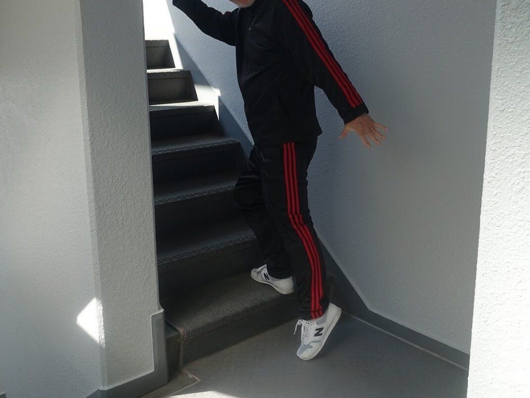 歩くことは健康維持のためには必要だけど夏は暑すぎて散歩どころじゃないんだけど、どうすればいい?「散歩ガイド」が教える真夏の外出のコツ