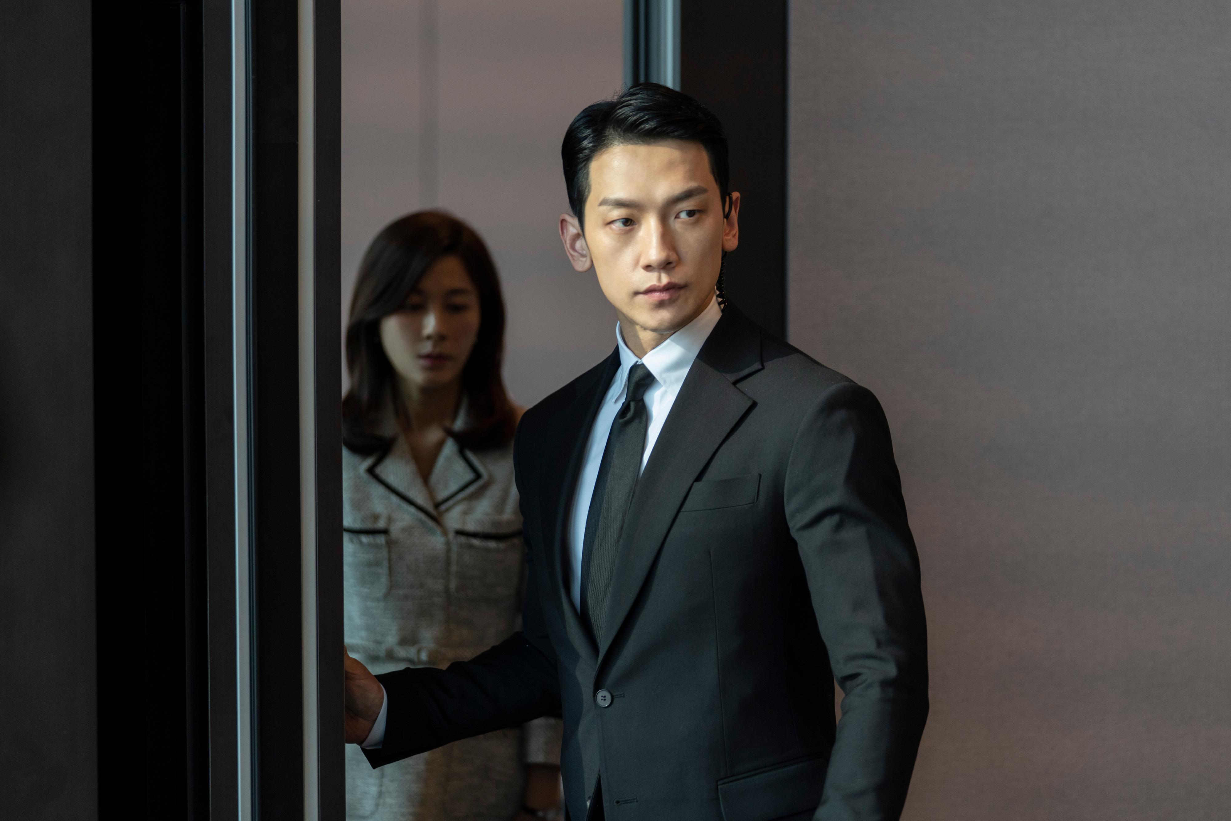 『レッド・スワン』