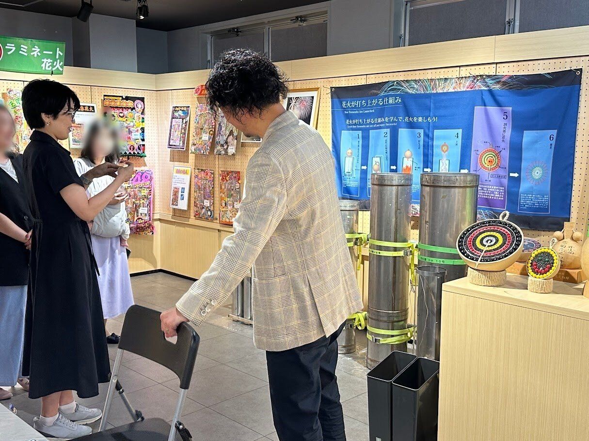 花火屋さんへ取材