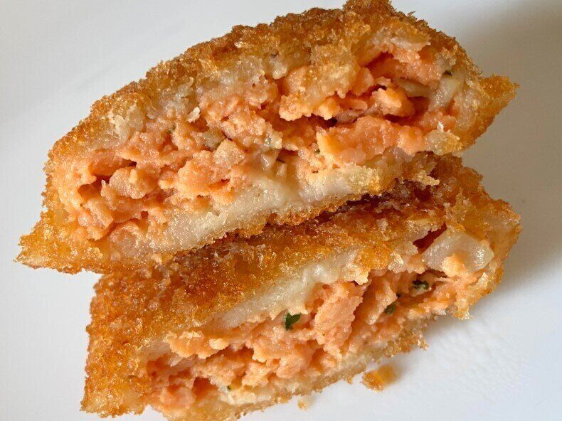 サーモンメンチカツ