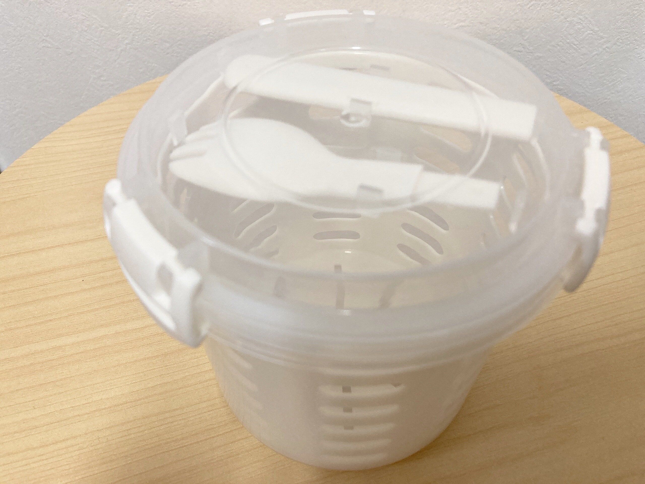 3COINSザル付きサラダボックス