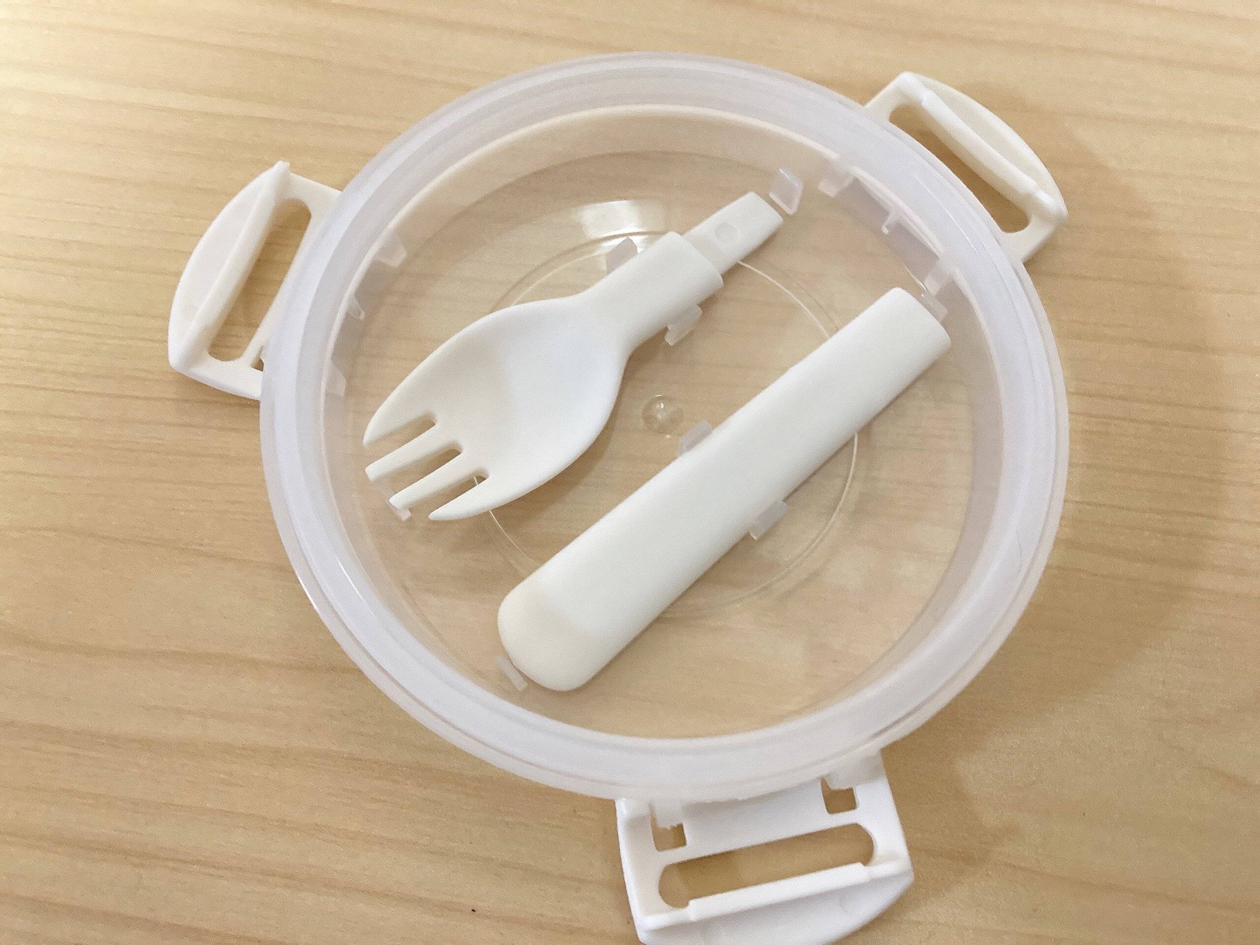 3COINSザル付きサラダボックス