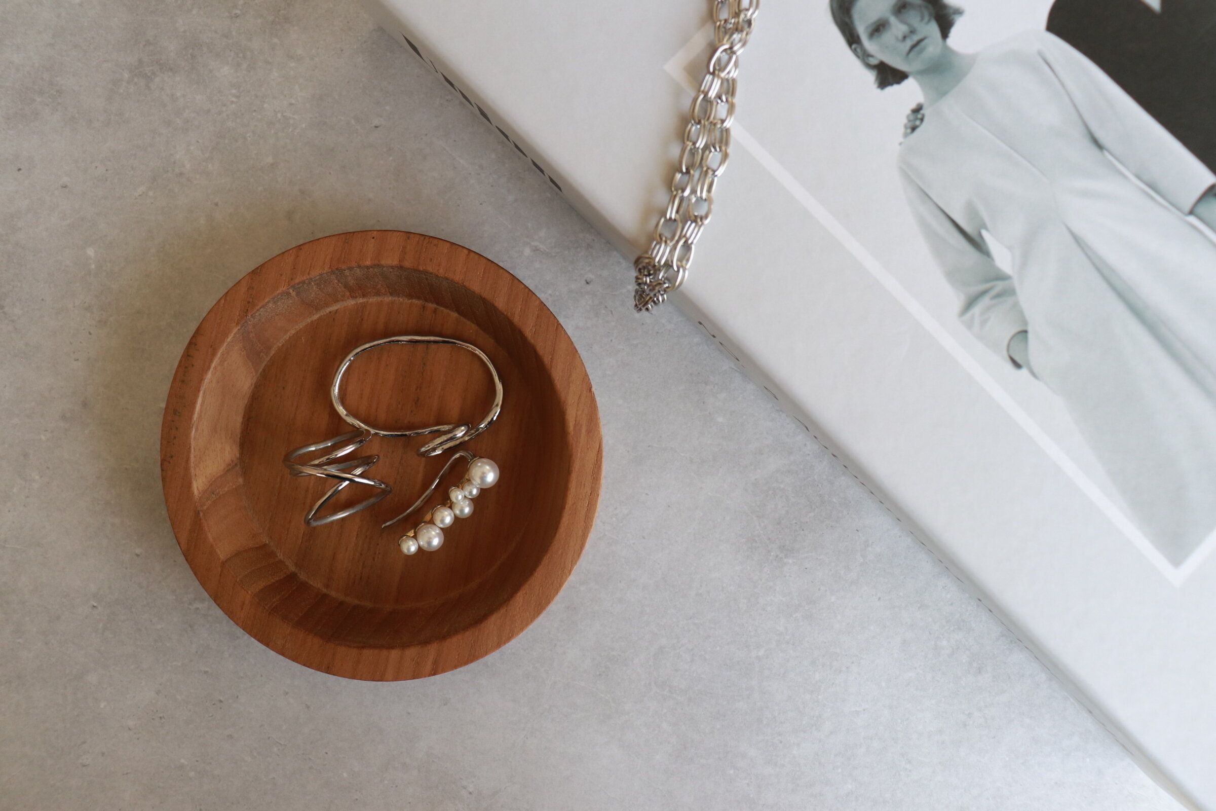 【3COINS】置いて映えるのは食品だけじゃない！スリコのチークプレート