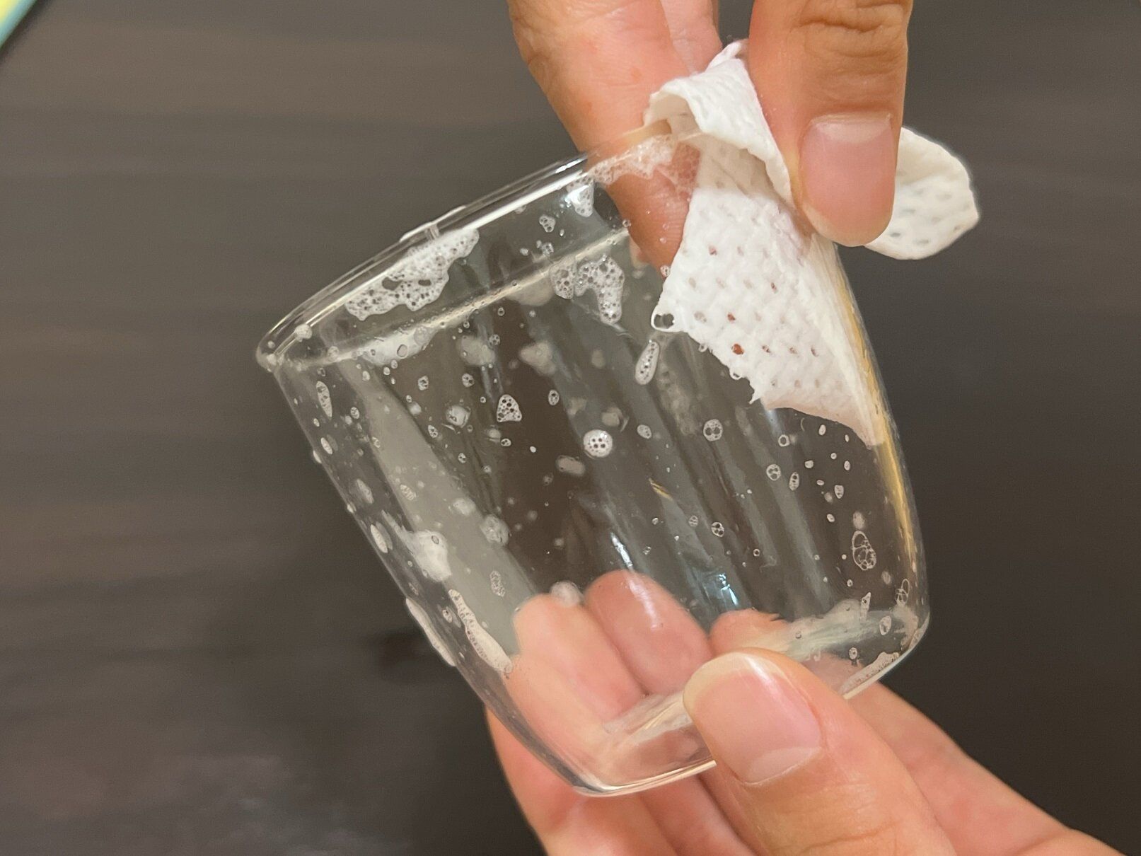 品切れが続いていたダイソーの人気商品「ミラクルキッチンワイプス」とは!?