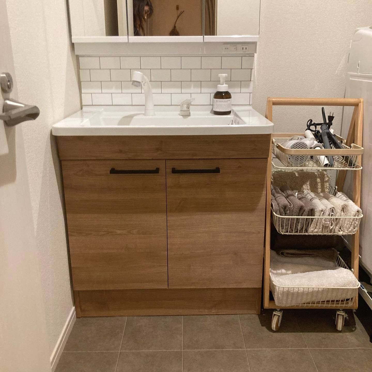 おしゃれな収納アイテムで生活感をカバー