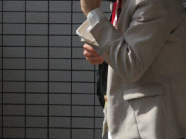 本社の人に根掘り葉掘り聞かれる