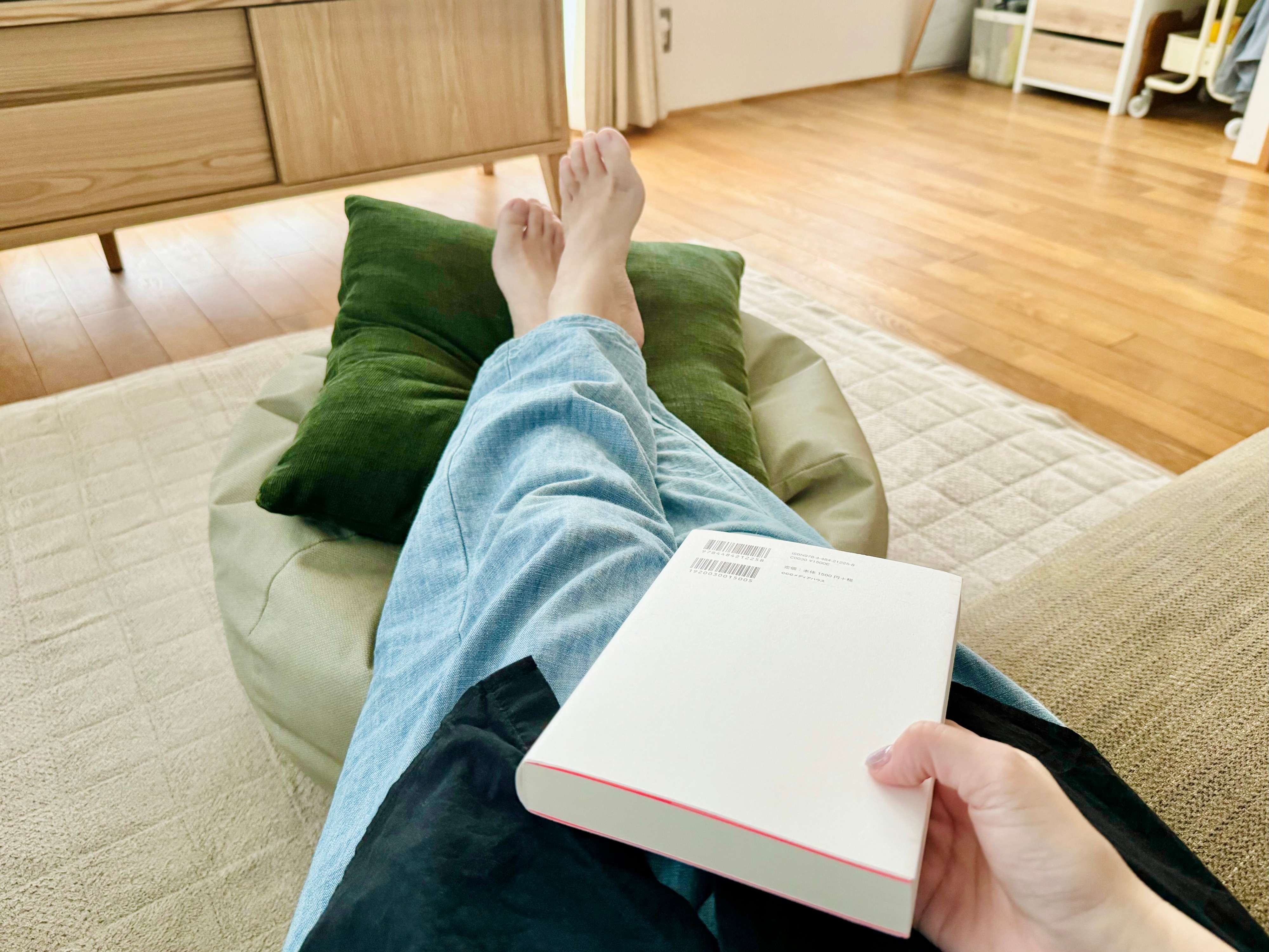 ソファでぐうたら