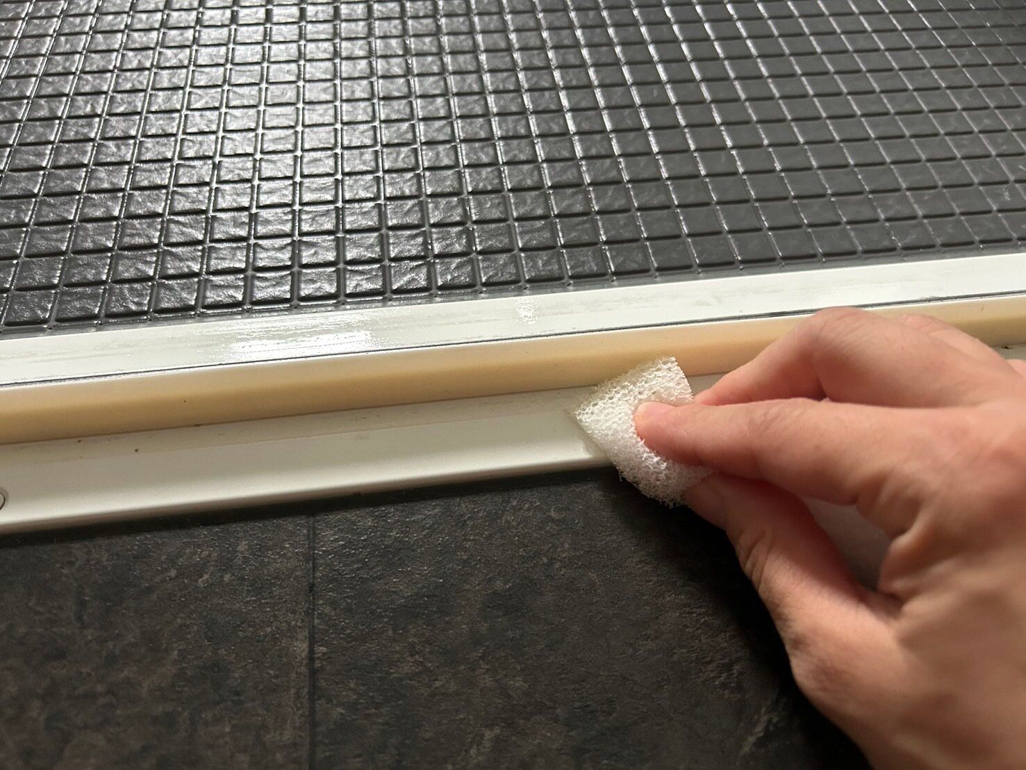 【3COINS】絶対おすすめ！ちぎって使えるバス用掃除スポンジ