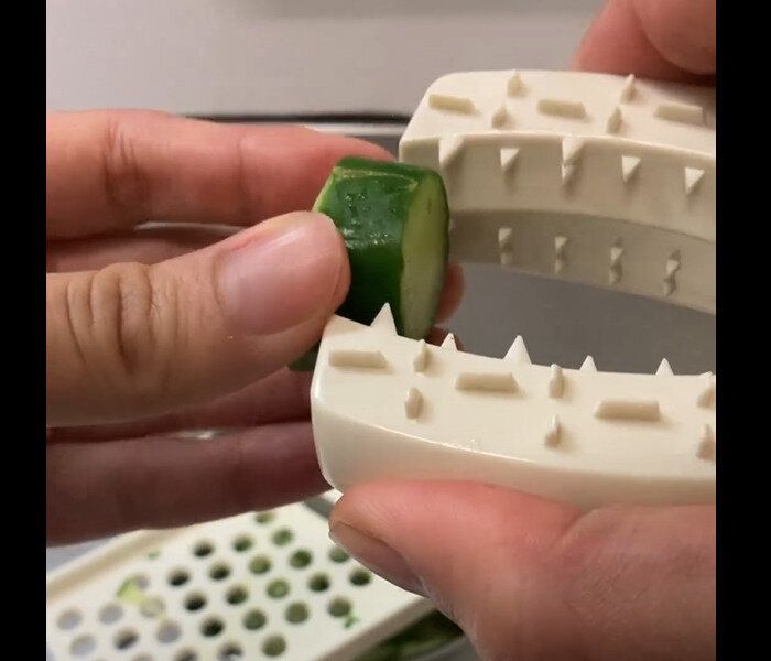 【3COINS】これ最高!野菜つかみホルダー